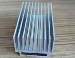 散热器型材 (1)
